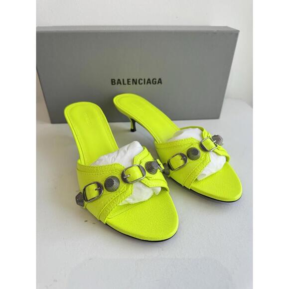 Balenciaga Neon Yellow Leather Le Cagole Studded Slide Sandals Size 38 - Picture 1 of 8
